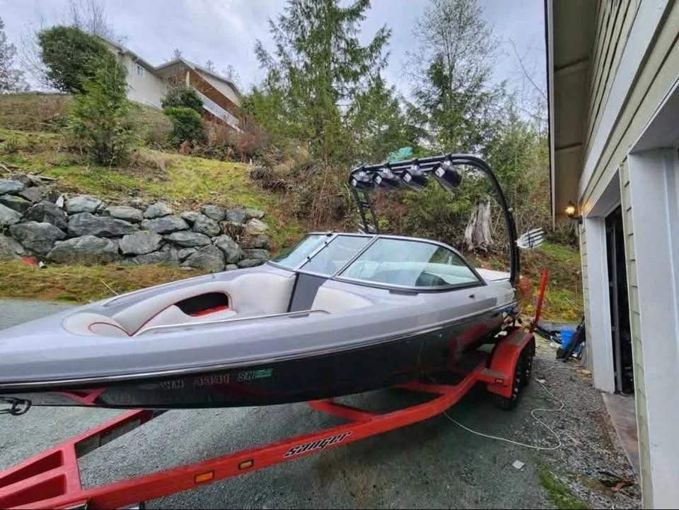 2015 Sanger surf 215