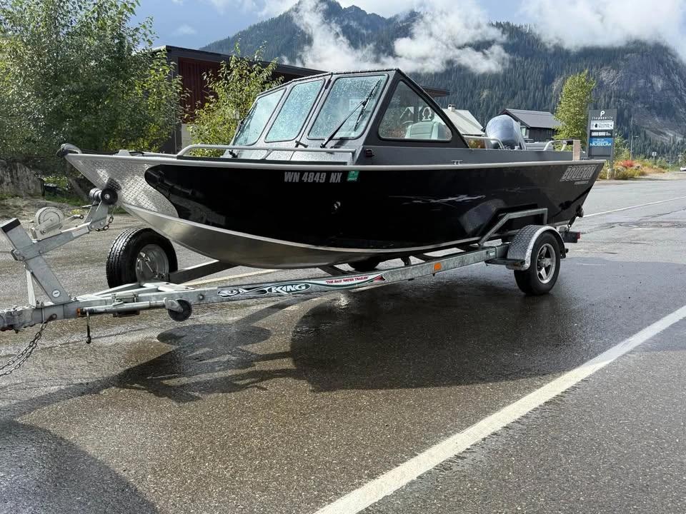 2008 Boulton aluminum 18ft fishing 18' Hook