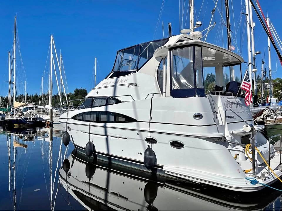 2000 Carver 396 Motor Yacht 396 Motor Yacht