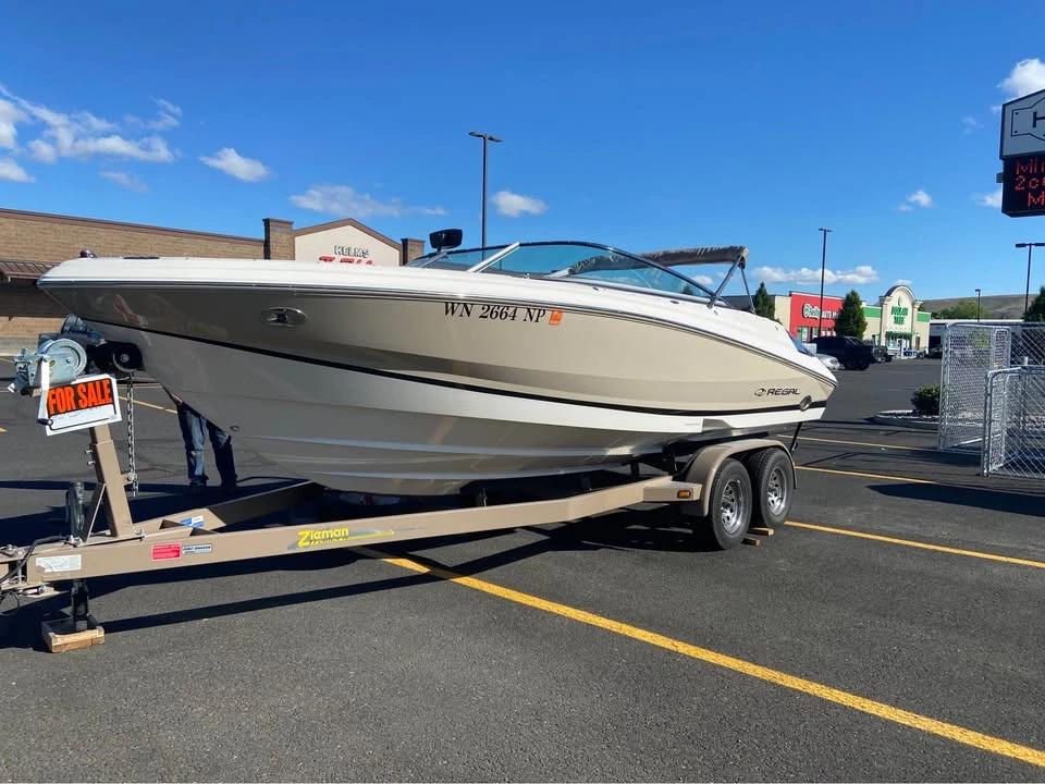 2005 2005 Regal 22’ runabout Regal 2200 Bowrider