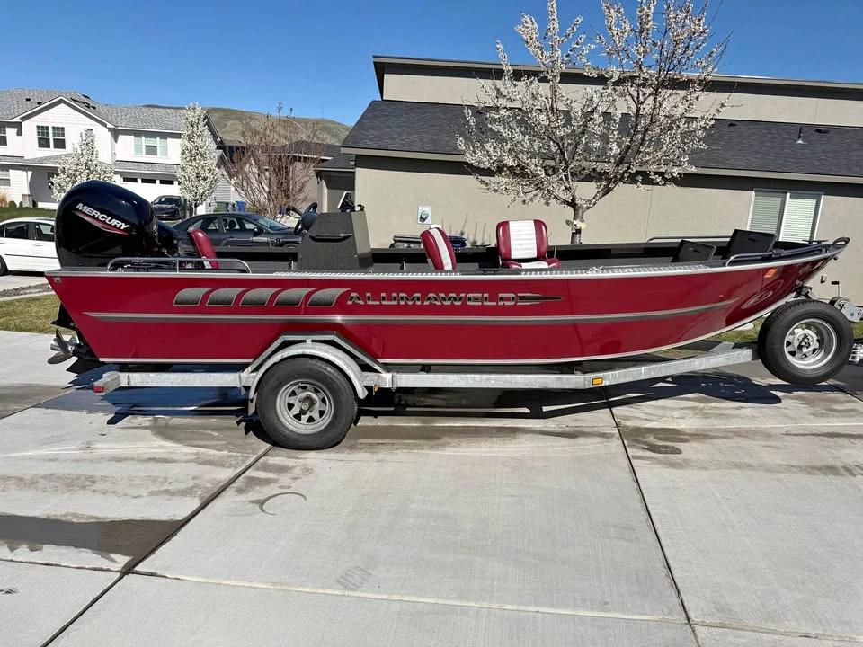 1992 Alumaweld super vee