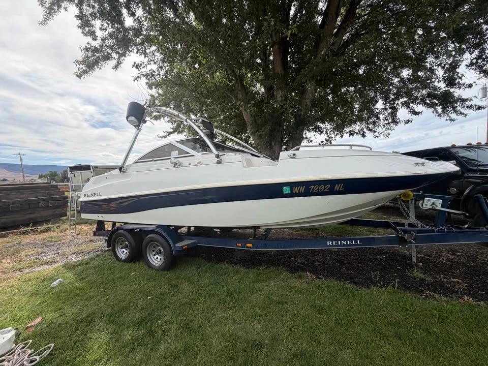 2002 Reinell renegade