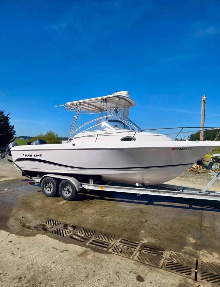 2004 2004 Pro Line 28’ loa 27 Sport