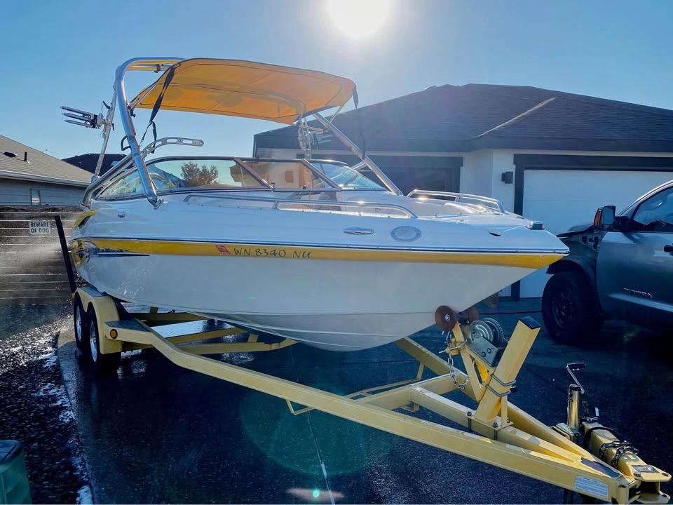 2006 CrownLine 21SS extended