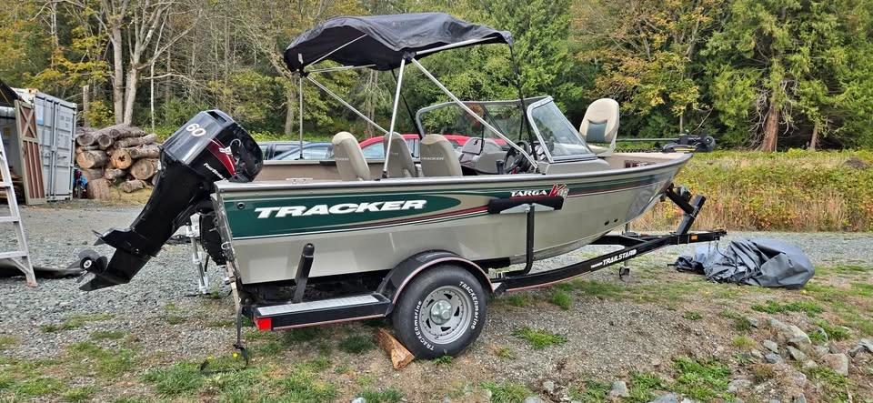 2005 Targa Tracker Boat and Trailer Targa 17 SC
