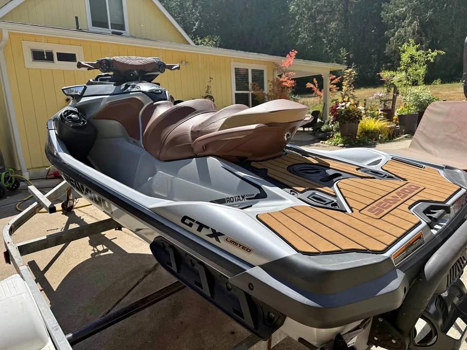2018 Sea-Doo GTX 300