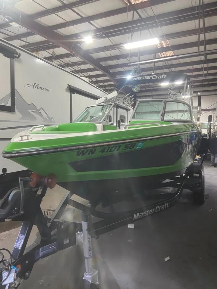 2013 2013 Mastercraft X10 Ski 2013 MasterCraft X10