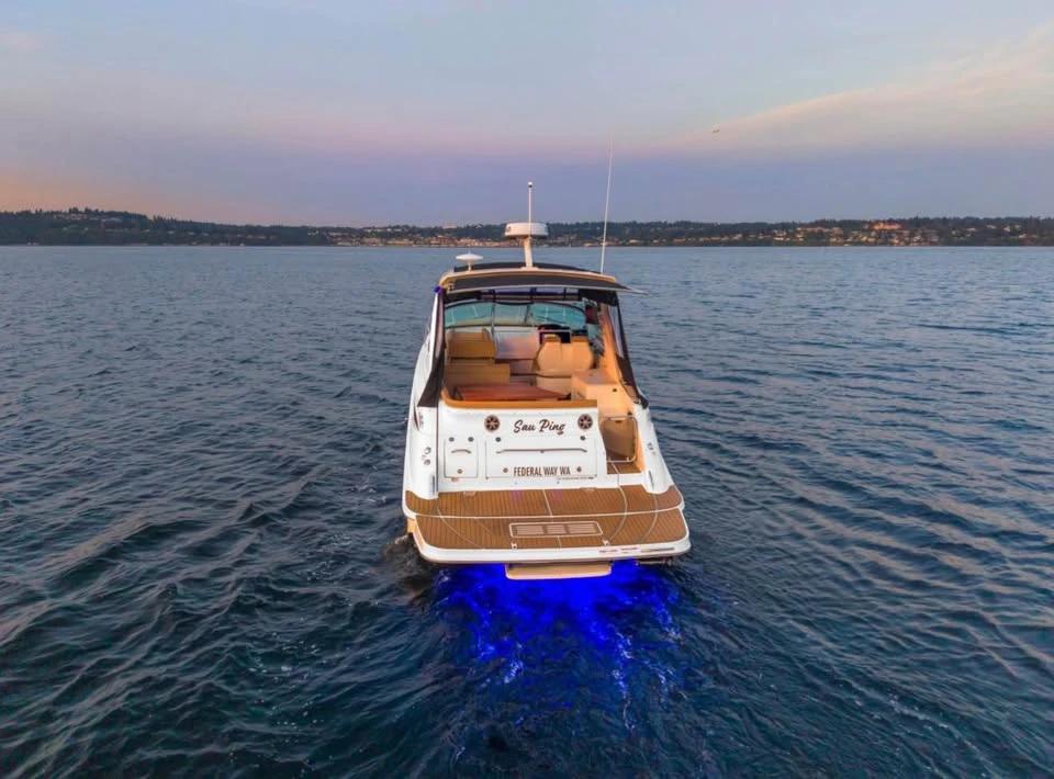 2021 Searay 350 Sea Ray SLX 350